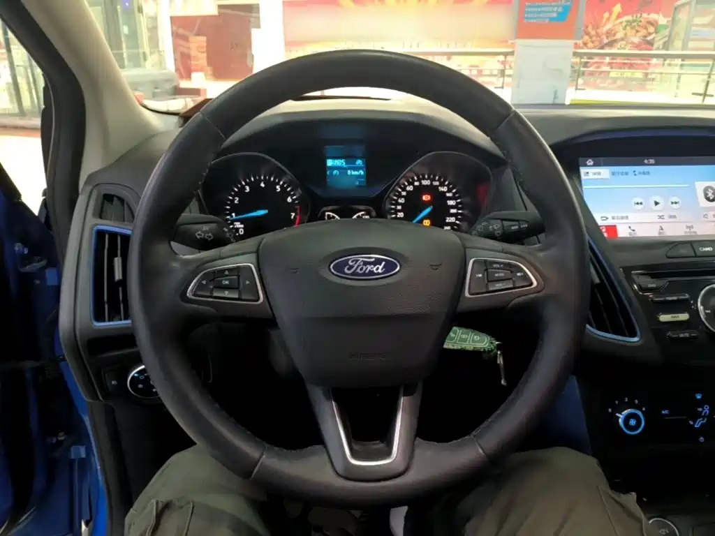 Ford Focus — миниатюра 11