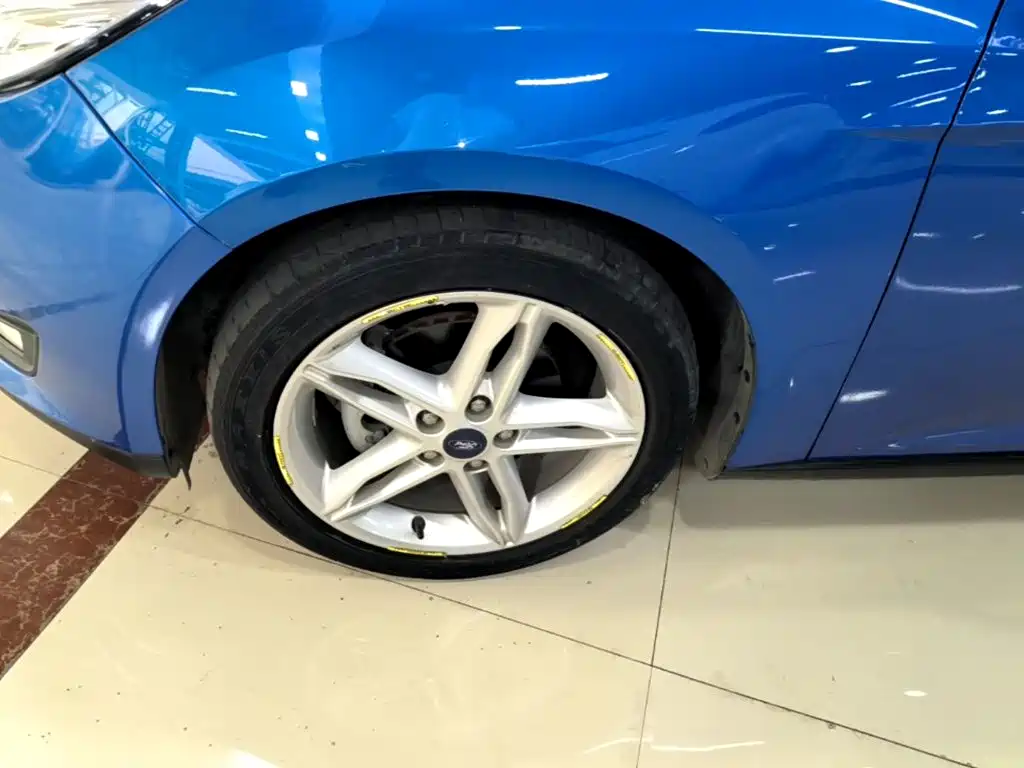 Ford Focus — миниатюра 23