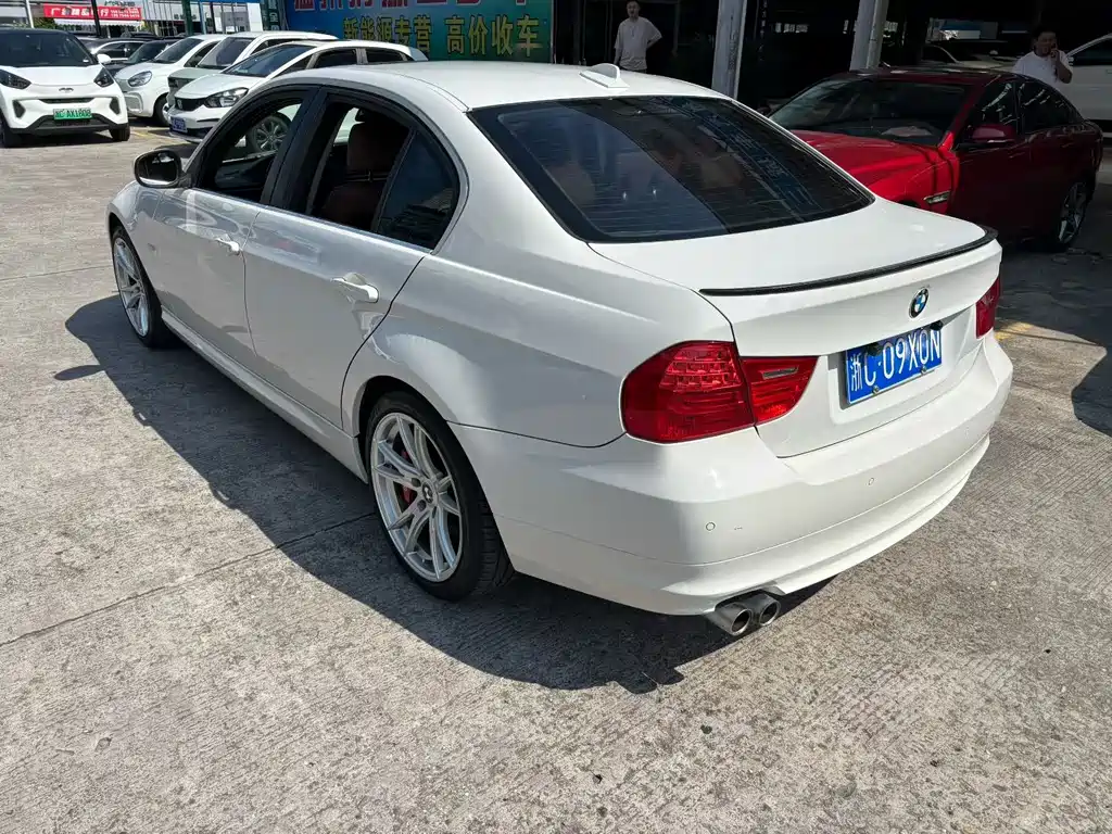 BMW 3 Series — миниатюра 7