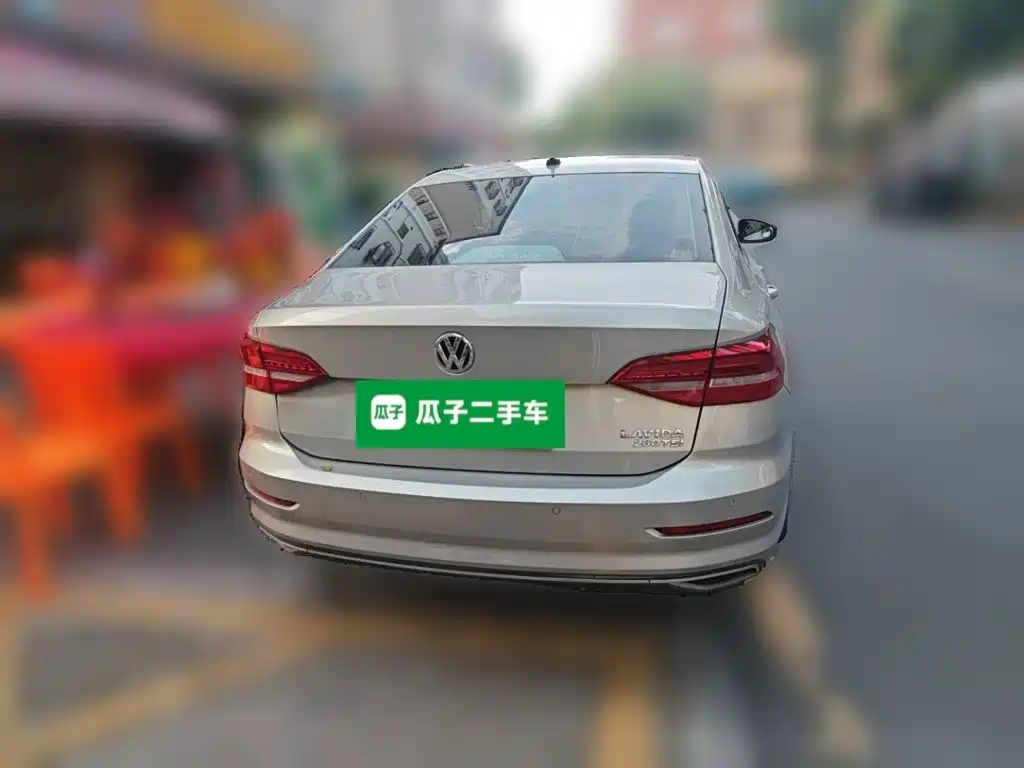 Volkswagen Lavida — миниатюра 5