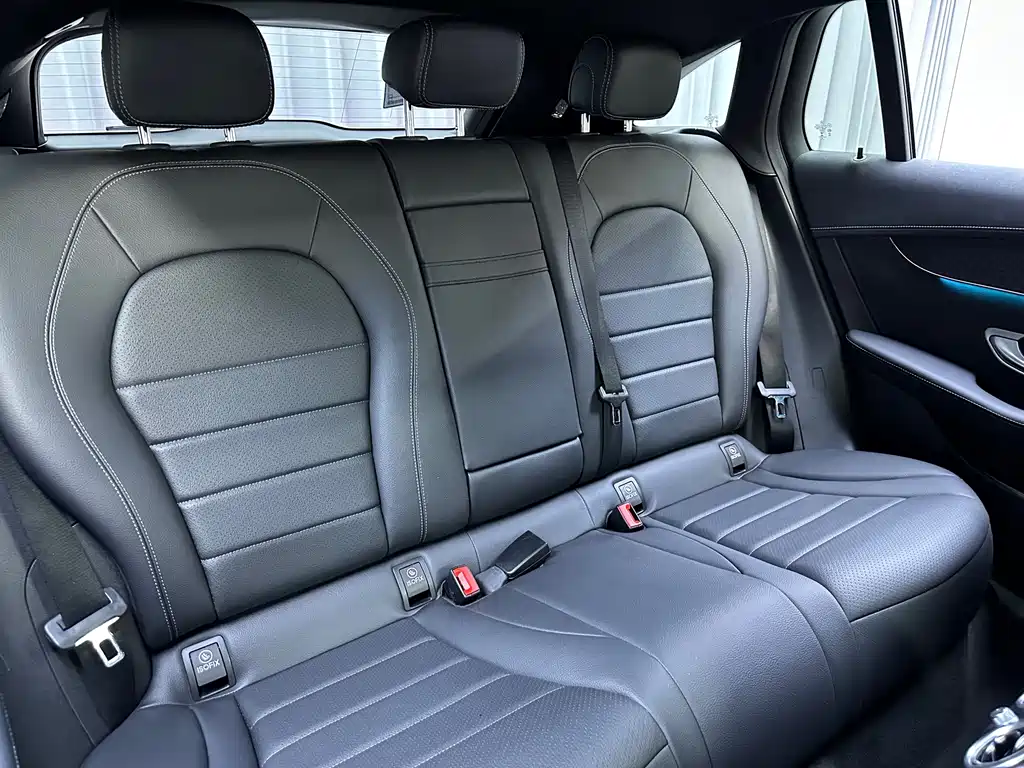 Mercedes-Benz EQC — миниатюра 12