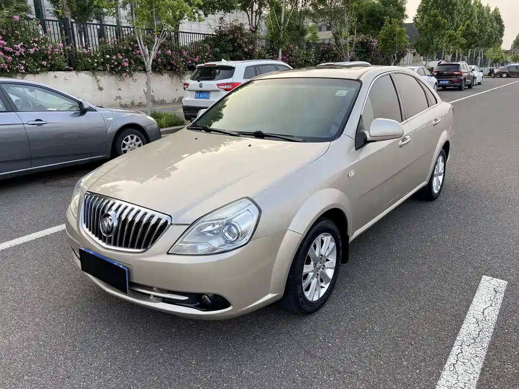 Buick Excelle 2013