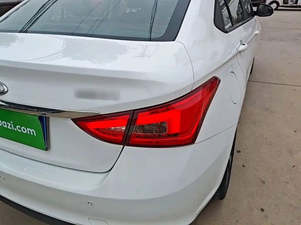 Chery Arrizo 5 — миниатюра 8