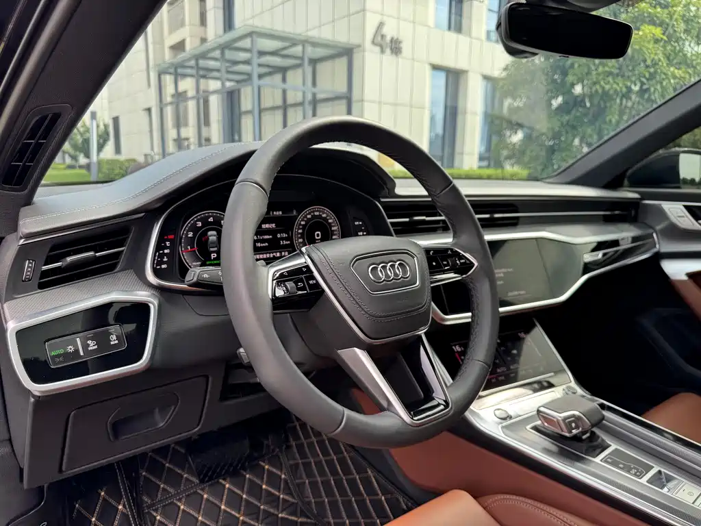 Audi A6L — миниатюра 25