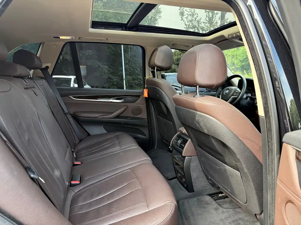 BMW X5 (Import) — миниатюра 16