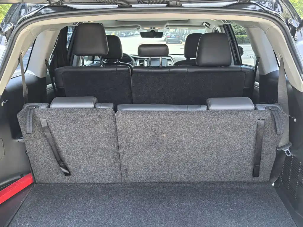 Toyota Highlander — миниатюра 5
