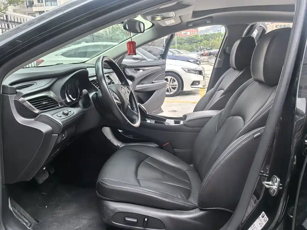 Buick LaCrosse — миниатюра 9