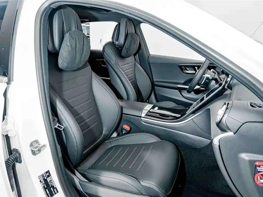 Mercedes-Benz C-Class — миниатюра 16