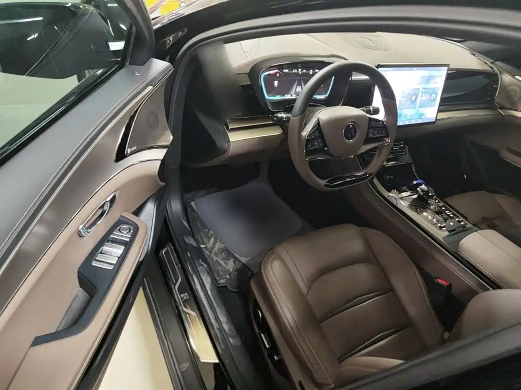 BYD Han — миниатюра 16
