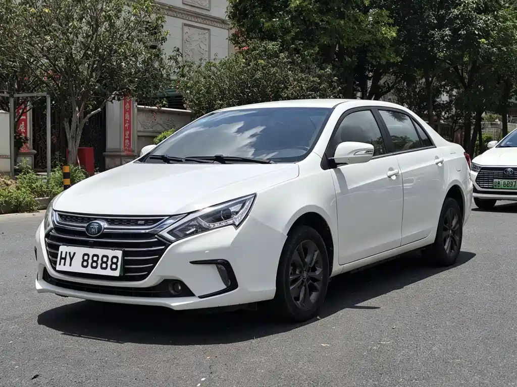 2018 BYD Qin - zdjęcie 1 z 15