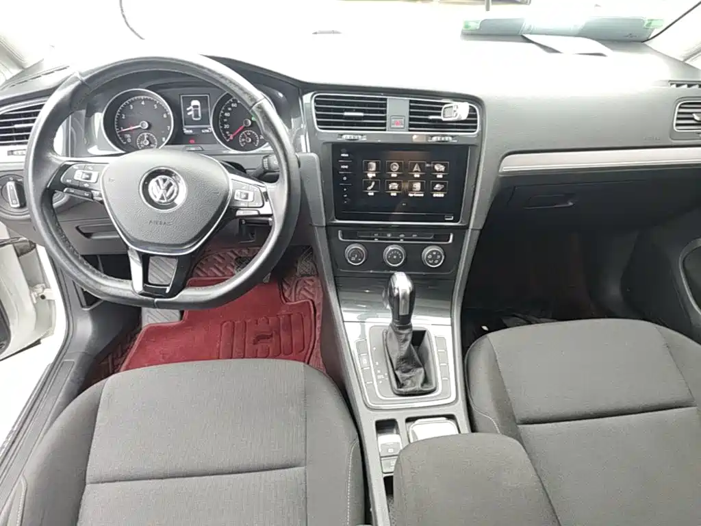 Volkswagen Golf — миниатюра 10