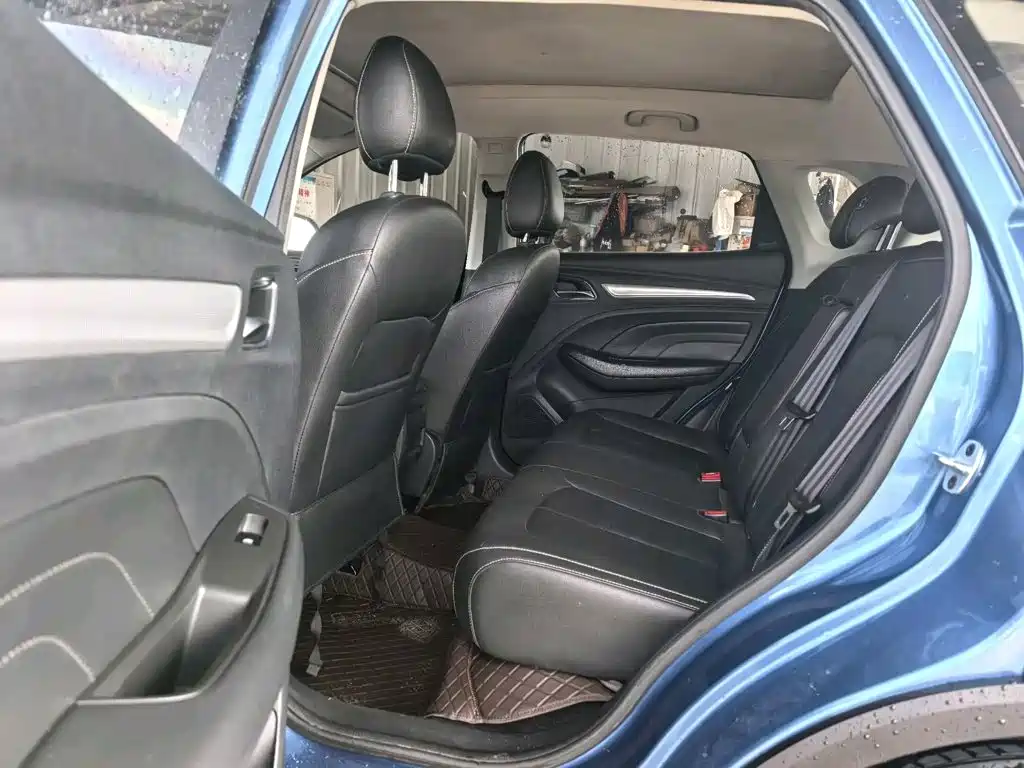 Roewe RX3 — миниатюра 5