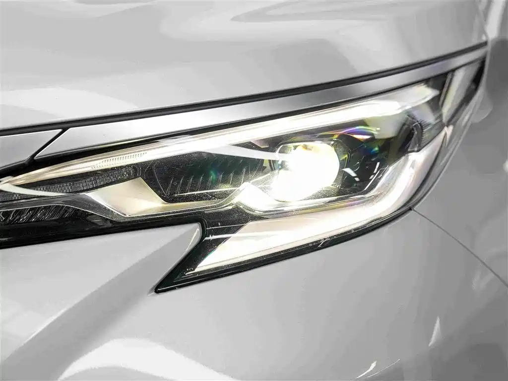 Toyota Sienna — миниатюра 12