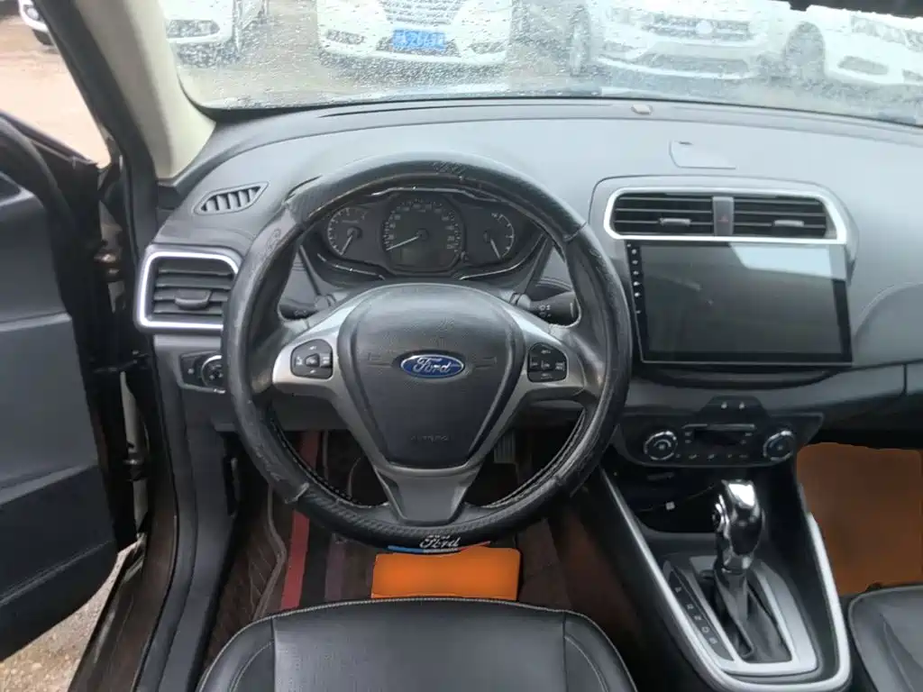 Ford Escort — миниатюра 11