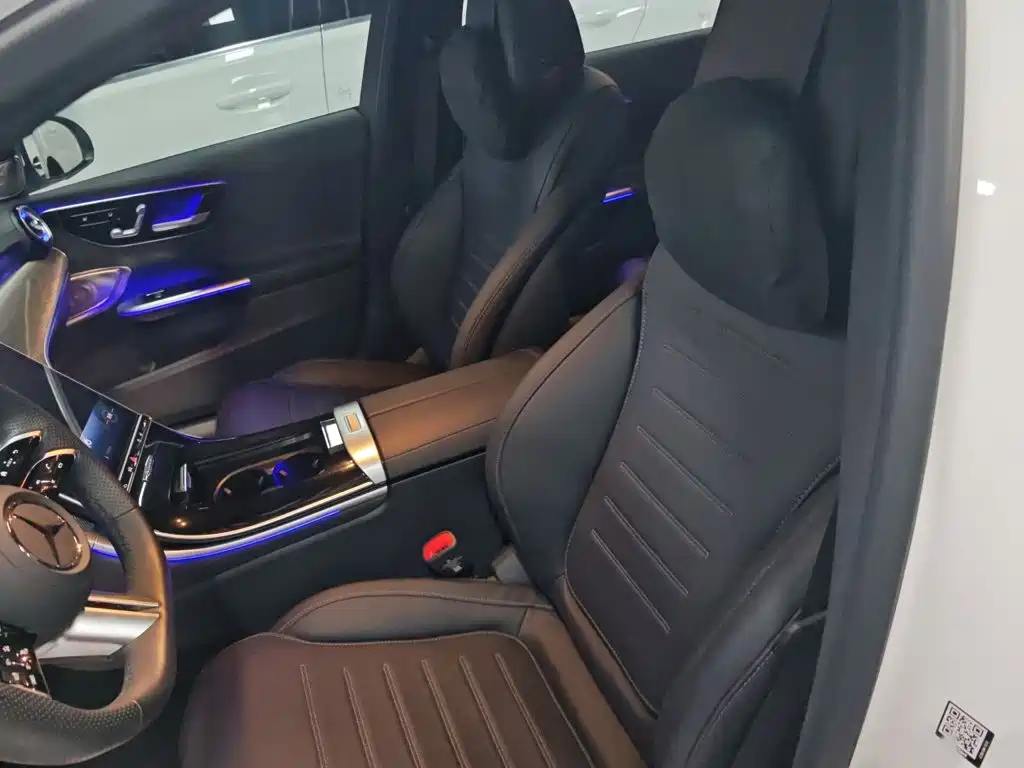 Mercedes-Benz C-Class — миниатюра 12
