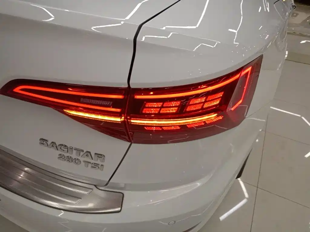 Volkswagen Sagitar — миниатюра 8