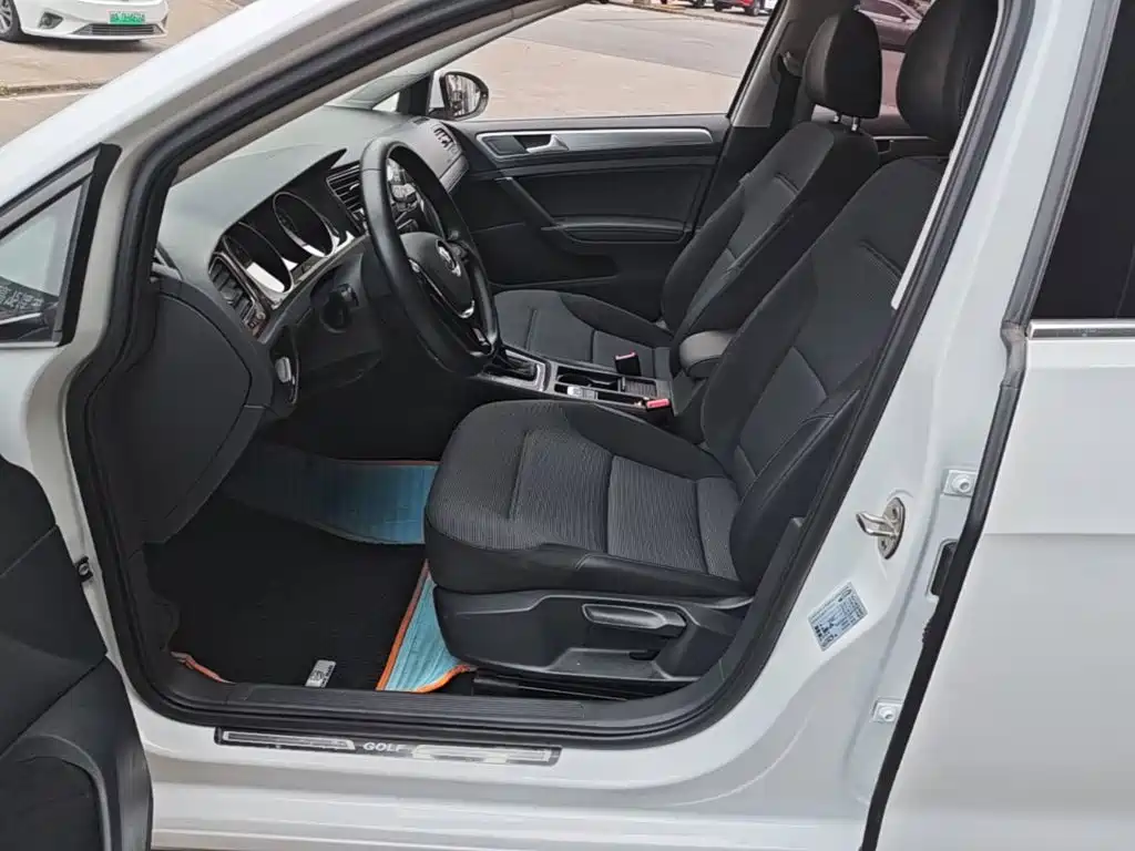 Volkswagen Golf — миниатюра 15