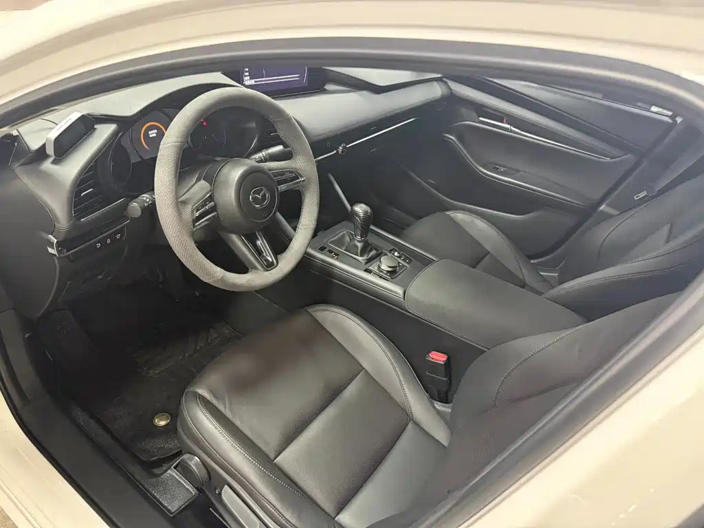 Mazda 3 Axela — миниатюра 9