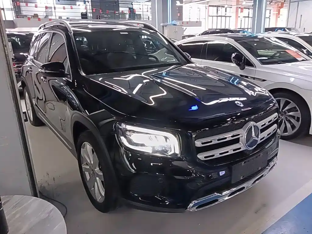 Mercedes-Benz GLB — миниатюра 4