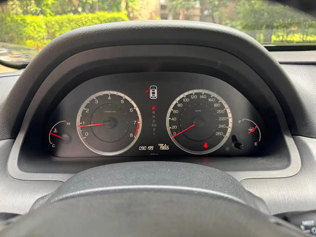 Honda Accord — миниатюра 22