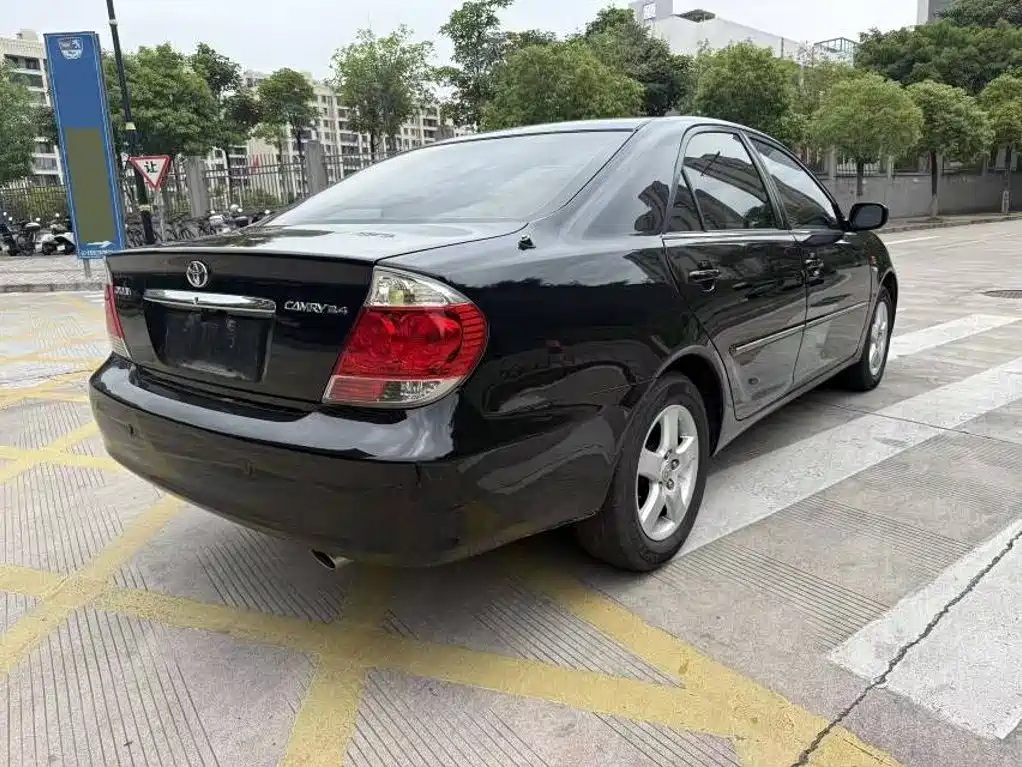 Toyota Camry 2005 2.4