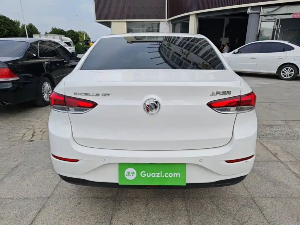 Buick Excelle — миниатюра 6