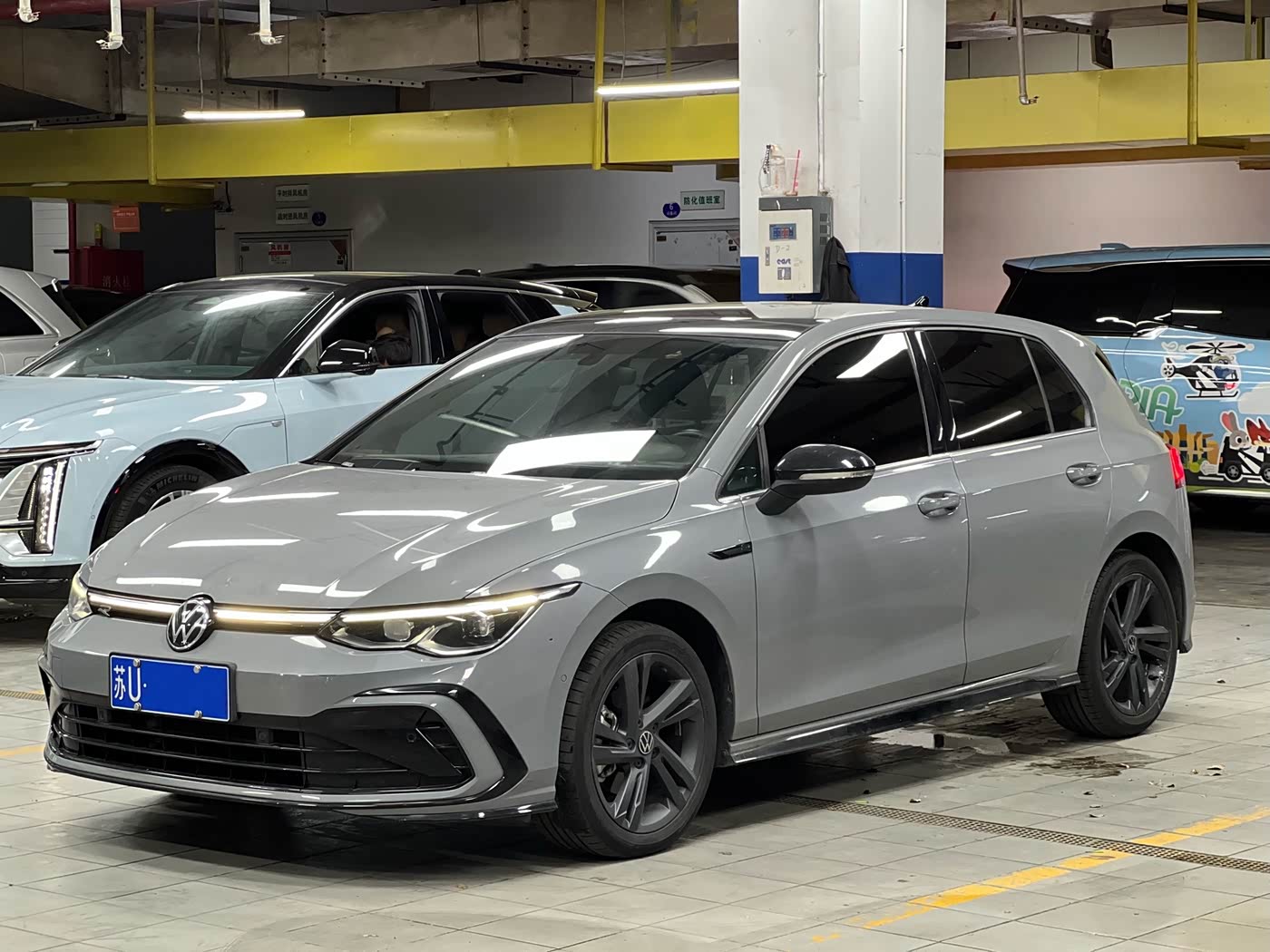 Volkswagen Golf 1.4 л 2023 г. Серебристо-серый, пробег 47000 км