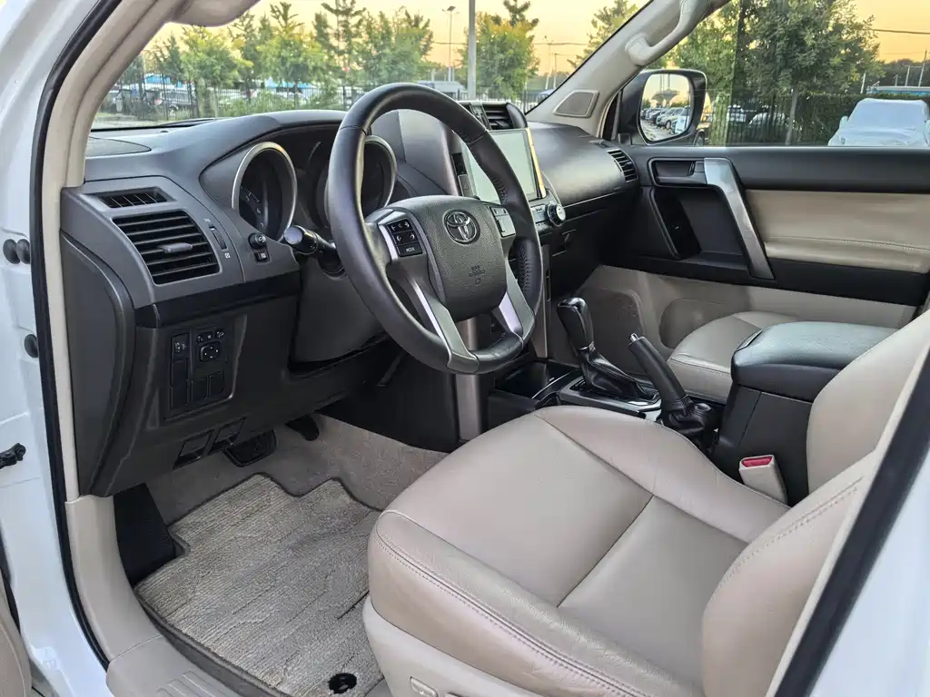 Toyota Prado (Import) — миниатюра 13