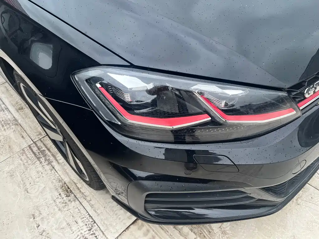 Volkswagen Golf GTI — миниатюра 4