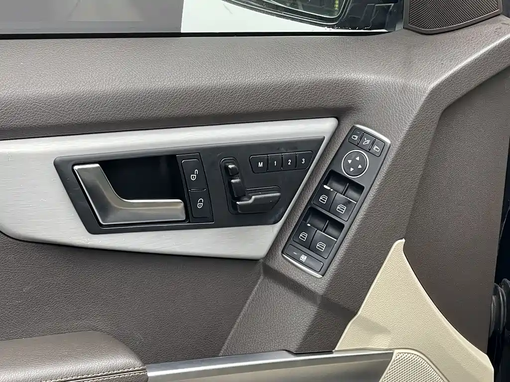 Mercedes-Benz GLK-Class — миниатюра 11