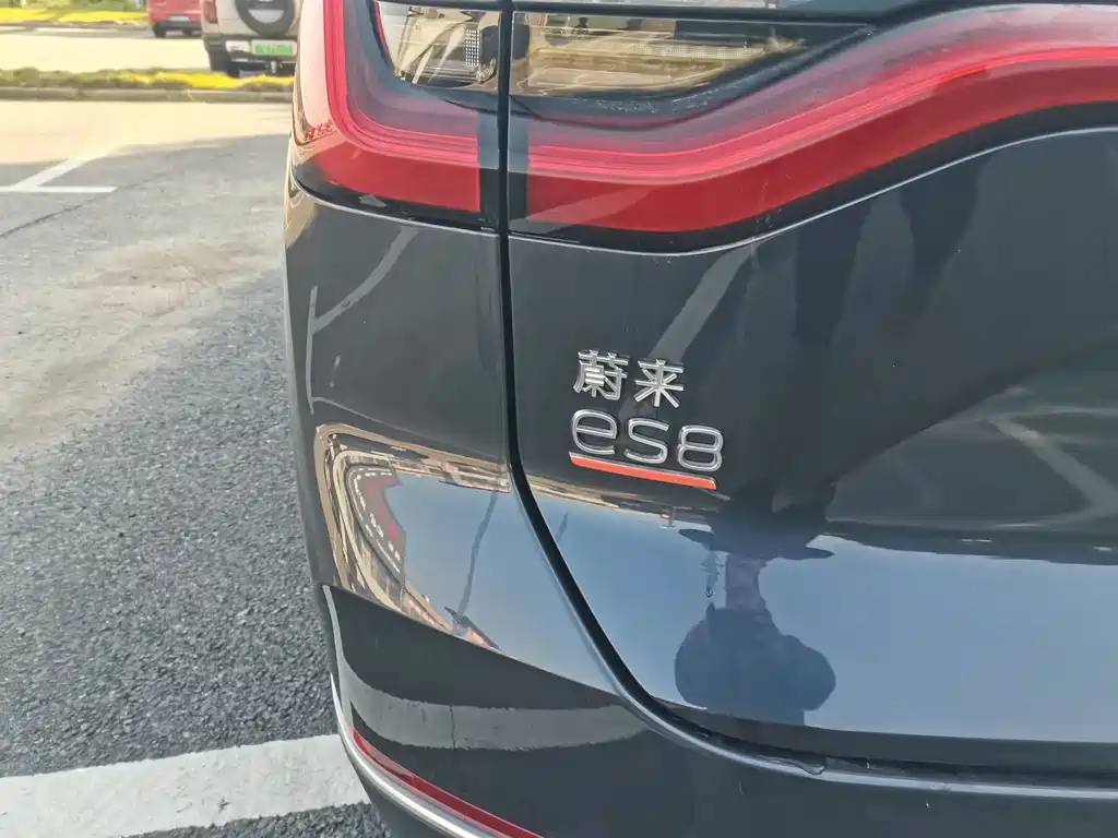 NIO NIO ES8