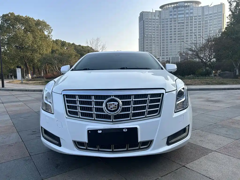 Cadillac XTS — миниатюра 2