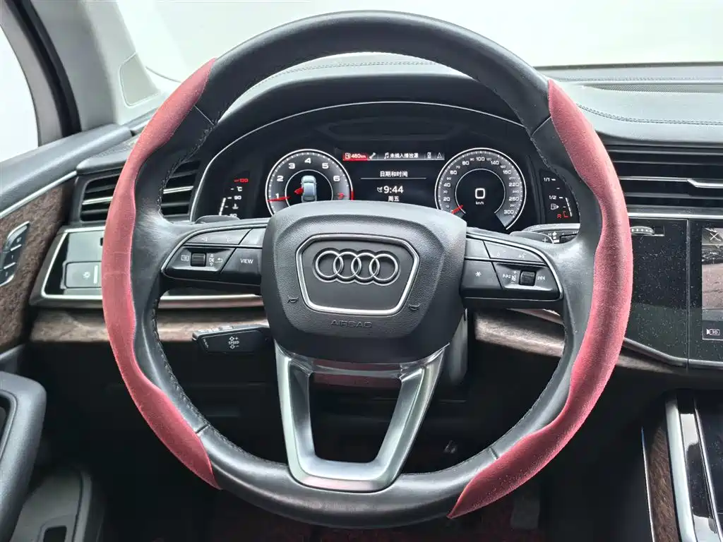 Audi Q7 — миниатюра 18