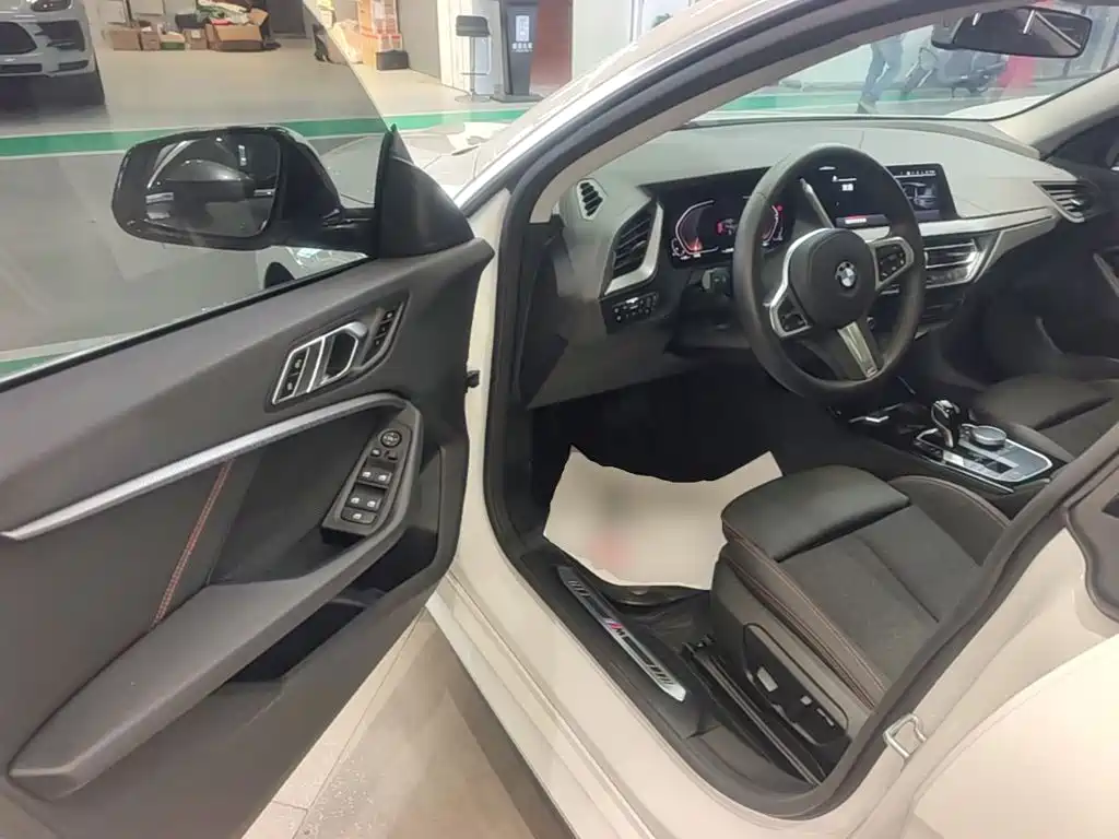 BMW 2 Series (Import) — миниатюра 12