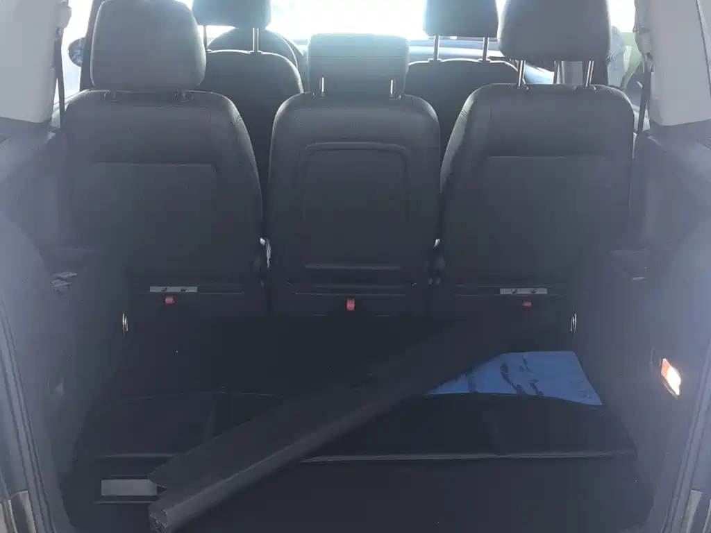 Volkswagen Touran — миниатюра 15