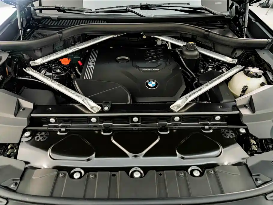 BMW X5 (Import) — миниатюра 25