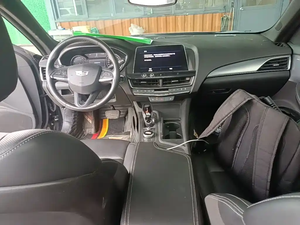Cadillac CT5 — миниатюра 10