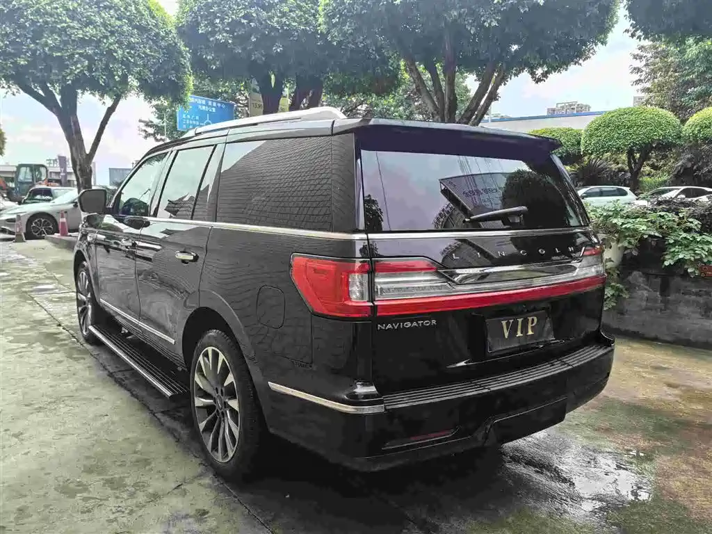 Lincoln Navigator 2018 3.5T V