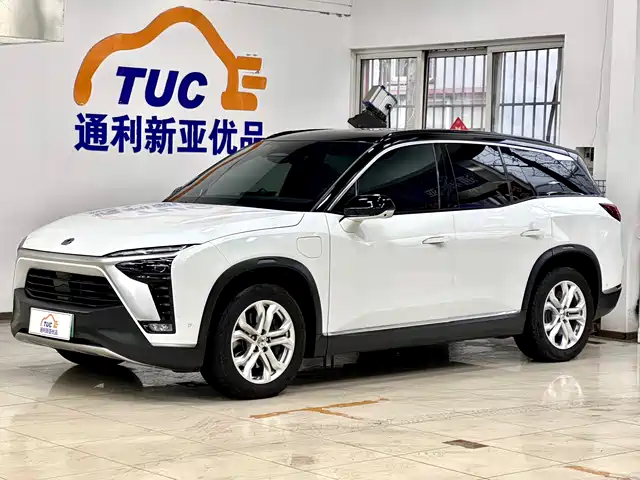 NIO NIO ES8 2022