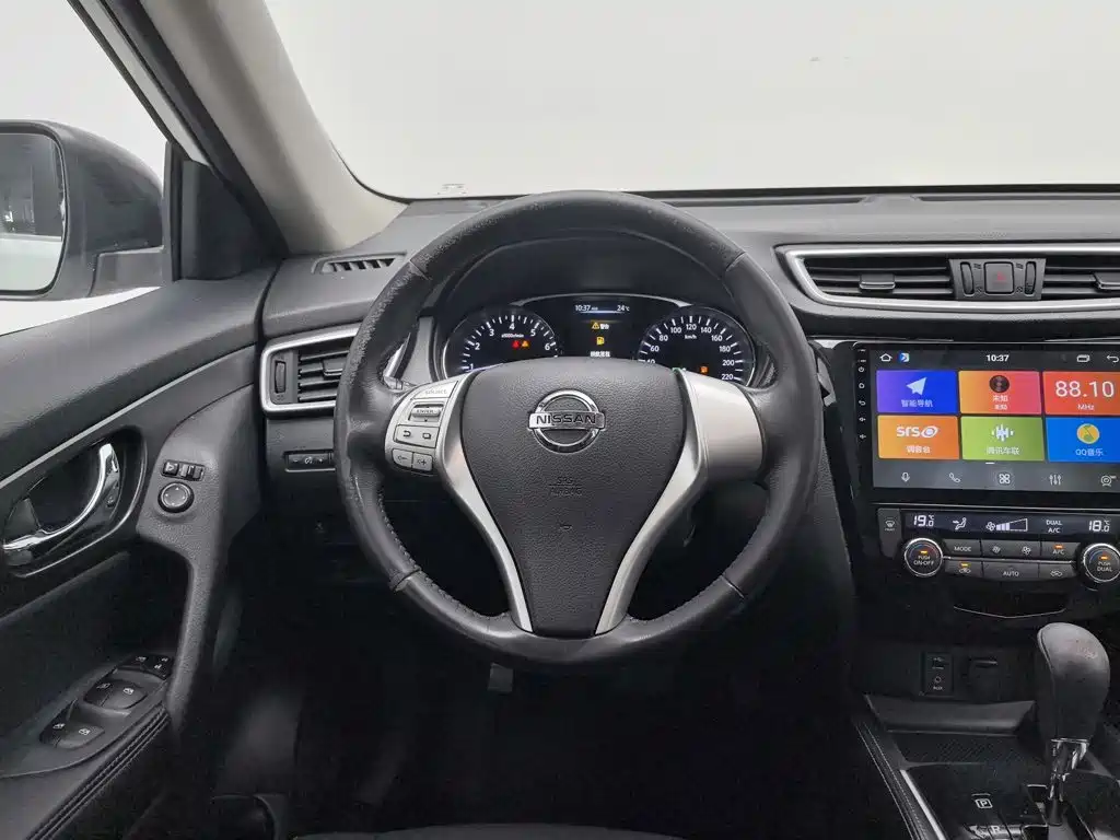 Nissan X-Trail — миниатюра 11