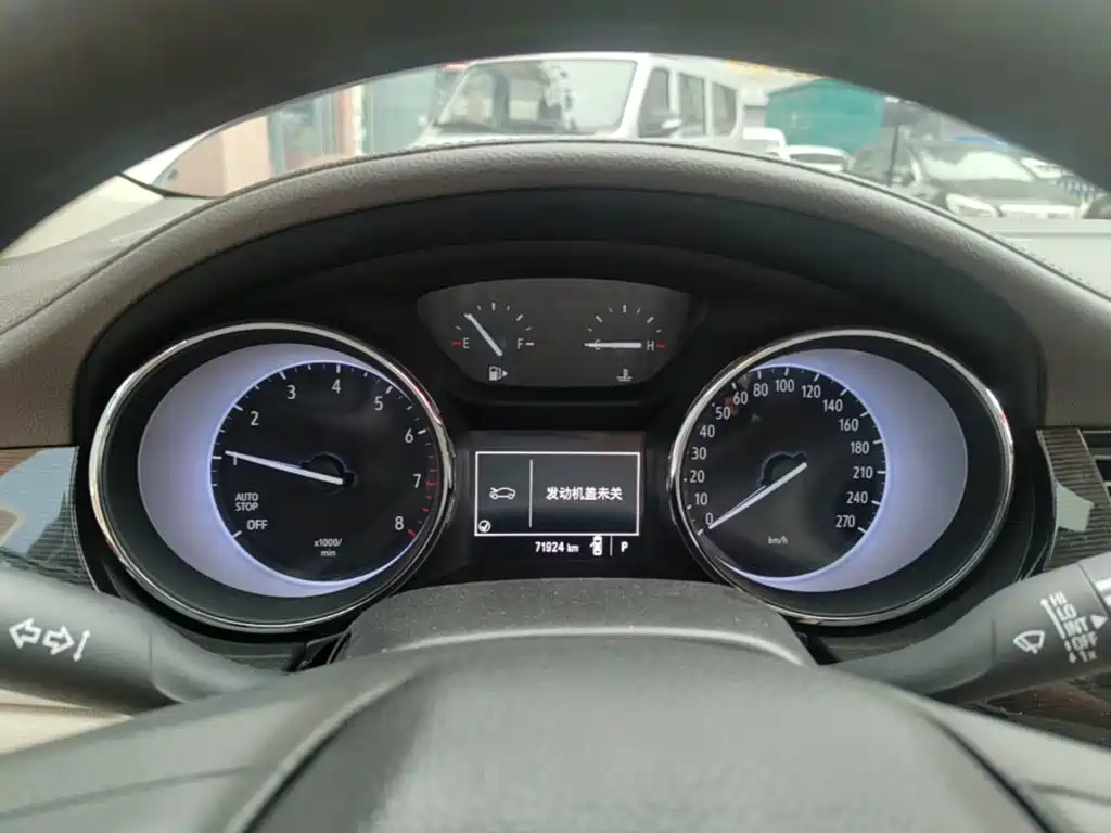 Buick Verano — миниатюра 12