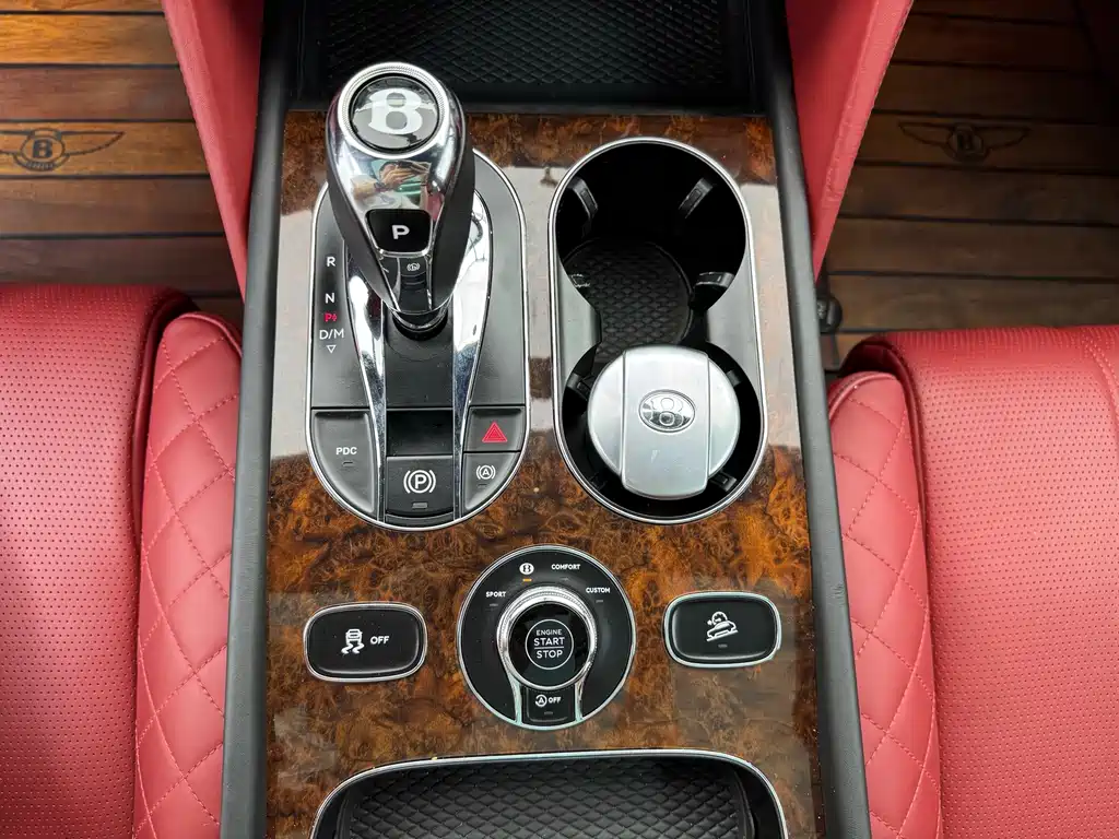 Bentley Bentayga — миниатюра 16