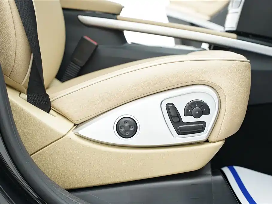 Mercedes-Benz M-Class ML 500 4MATIC Special Edition, фото 15
