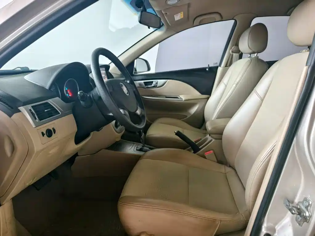 Buick Excelle — миниатюра 8