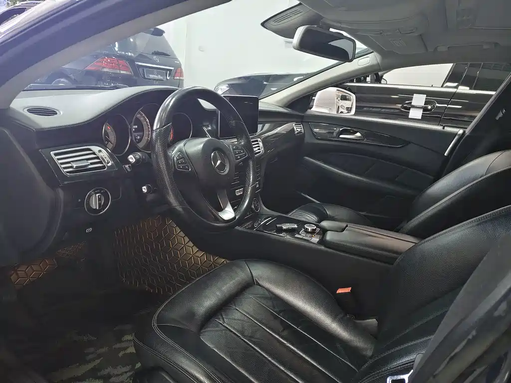 Mercedes-Benz CLS — миниатюра 5