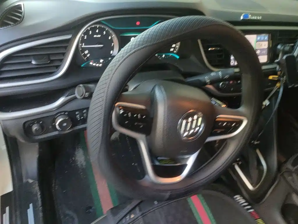 Buick Excelle — миниатюра 11