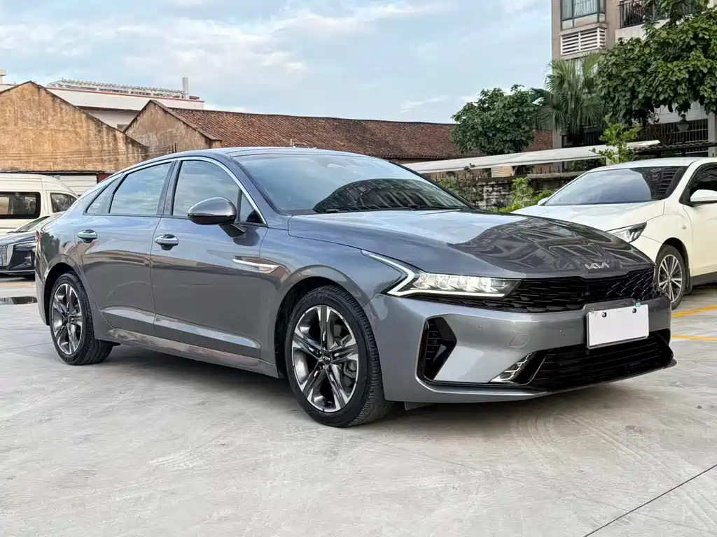Kia K5 — миниатюра 3