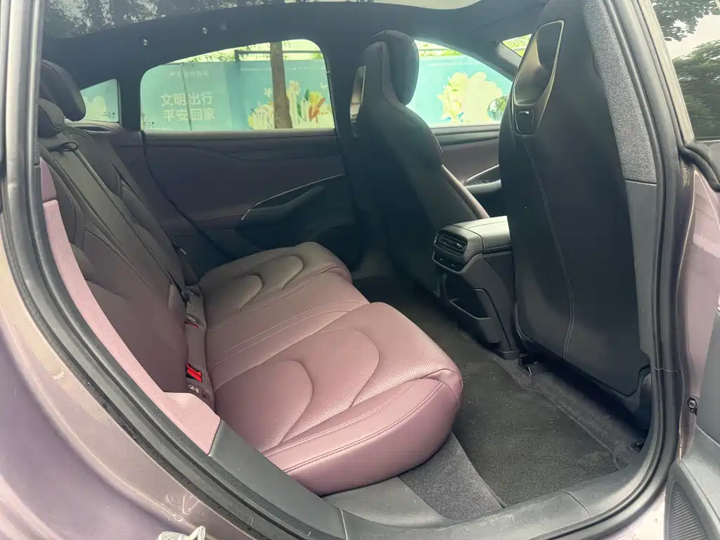 Xiaomi SU7 — миниатюра 7