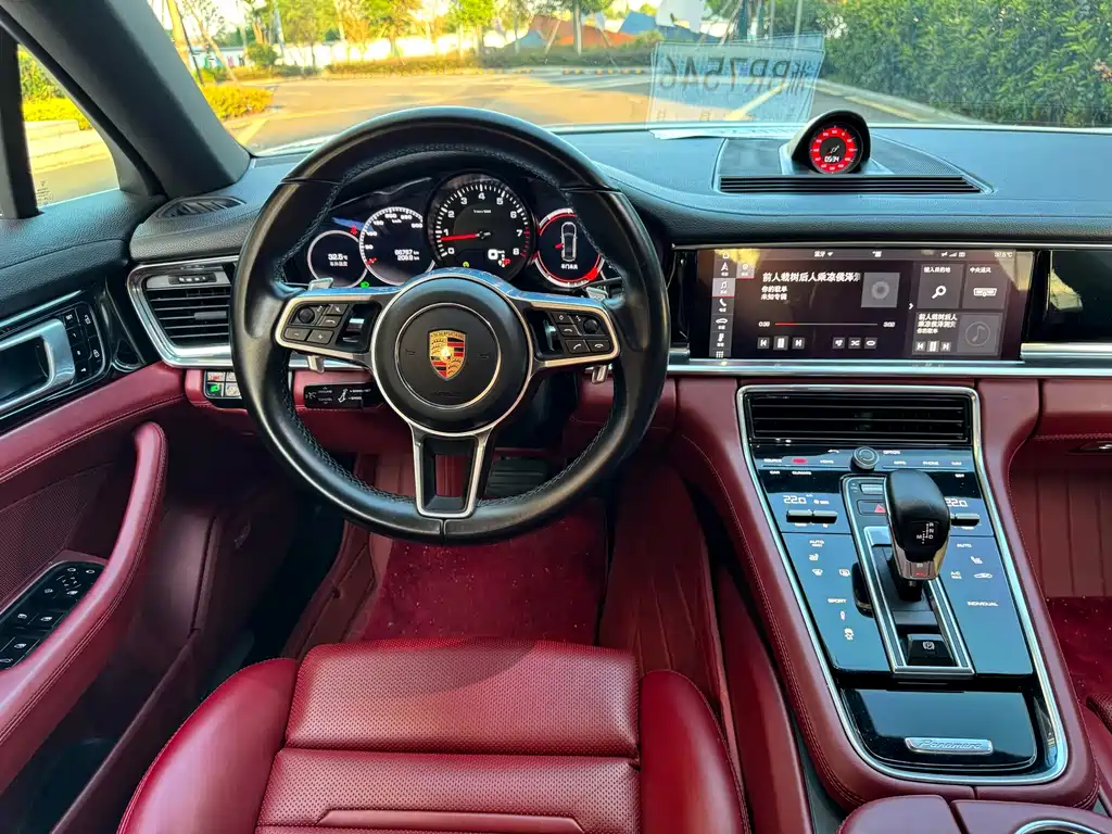Porsche Panamera — миниатюра 6