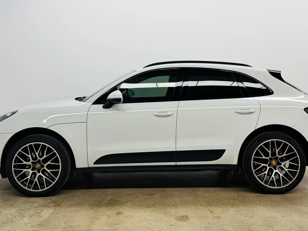 Porsche Macan — миниатюра 22